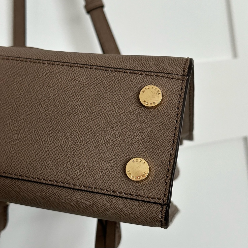 Michael Kors dillon dark Dune, small leather satchel taupe gold accents - Picture 7 of 10